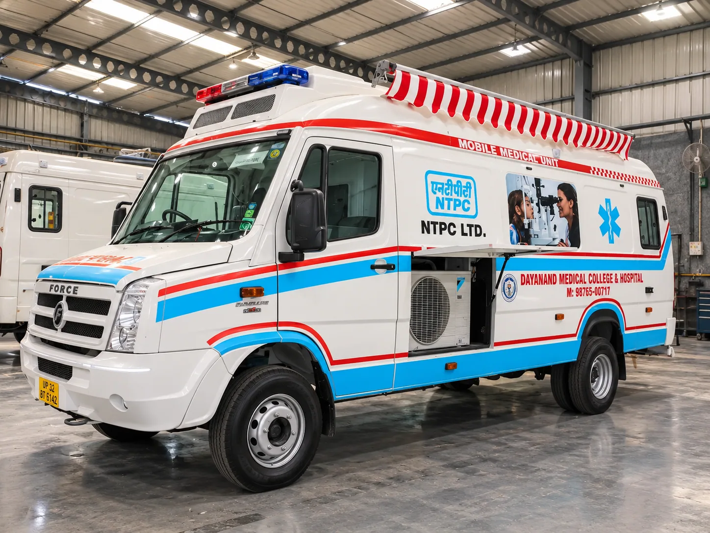 Shelves Tech ambulance exterior